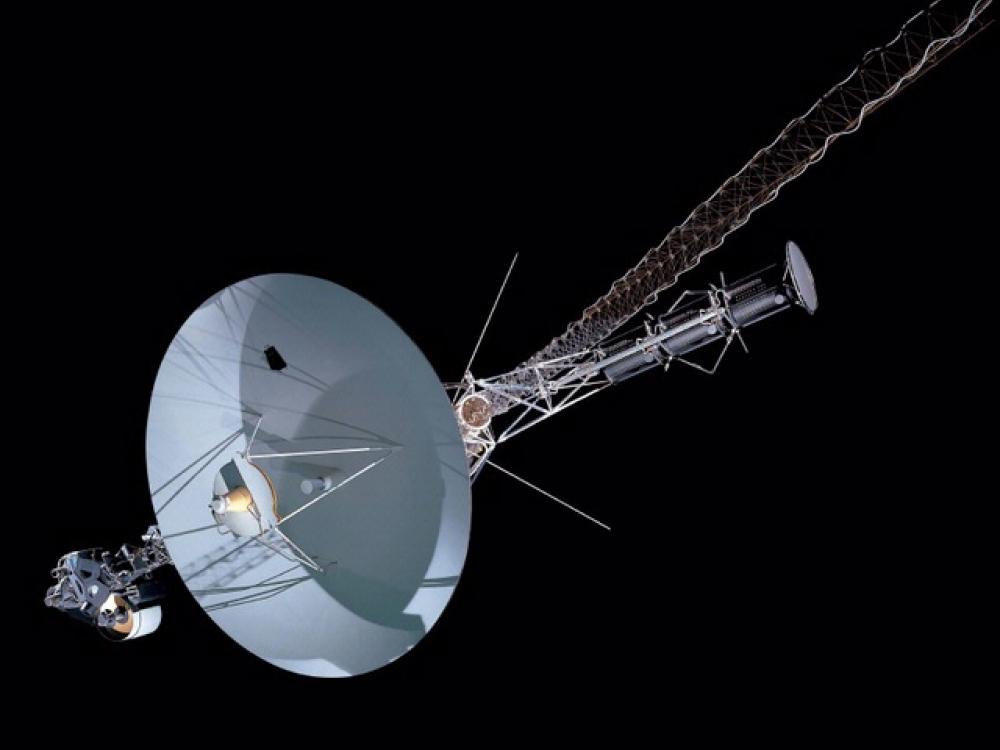 space voyager 1 in pictures