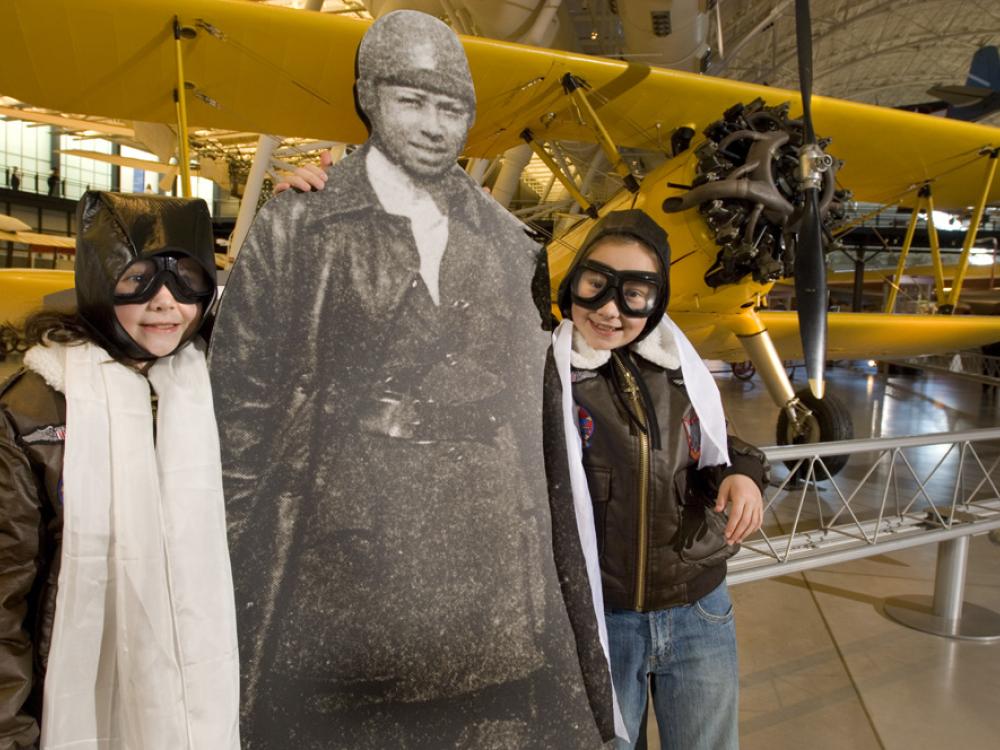 Dressing like Bessie at the Udvar-Hazy Center