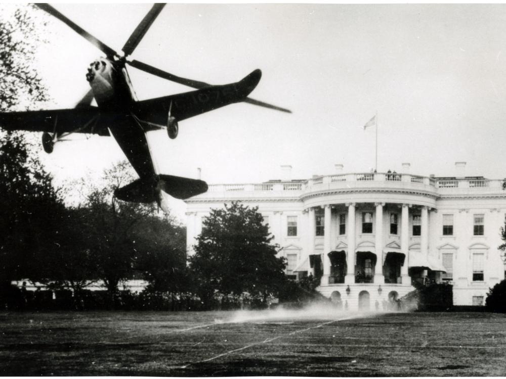 Pitcairn PCA-2 Autogiro in front of White House