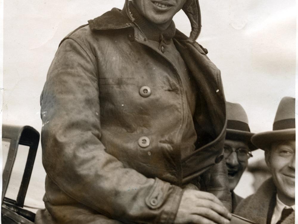 Close-up view of Cyrus Bettis in the cockpit of the Curtiss R3C-1 Racer after winning the Pulitzer Trophy at the 1925 National Air Races