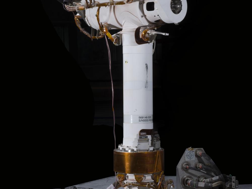 The T-shaped mast, positioned up-front, carries the rover’s panoramic camera system, as well as smaller navigational cameras.