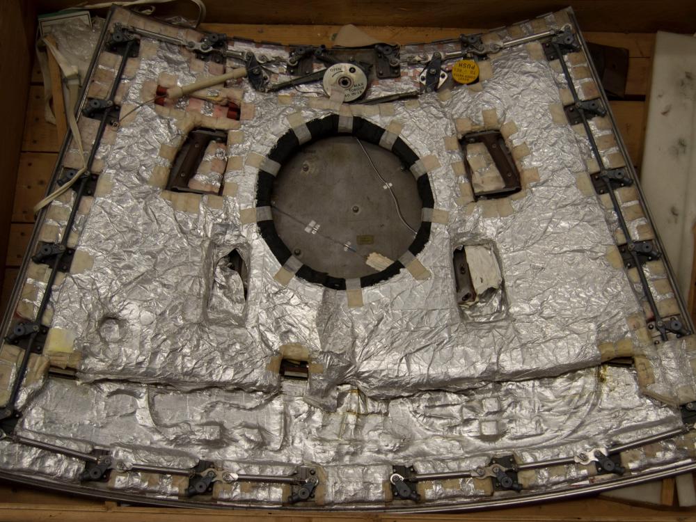 Image of the hatch isolated. 