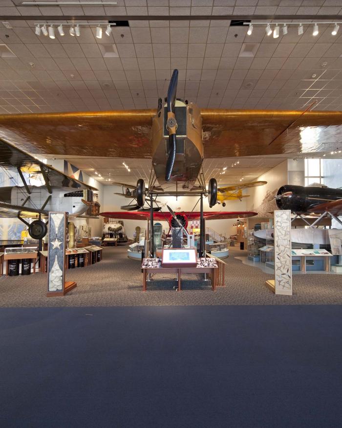 Barron Hilton Pioneers of Flight Gallery