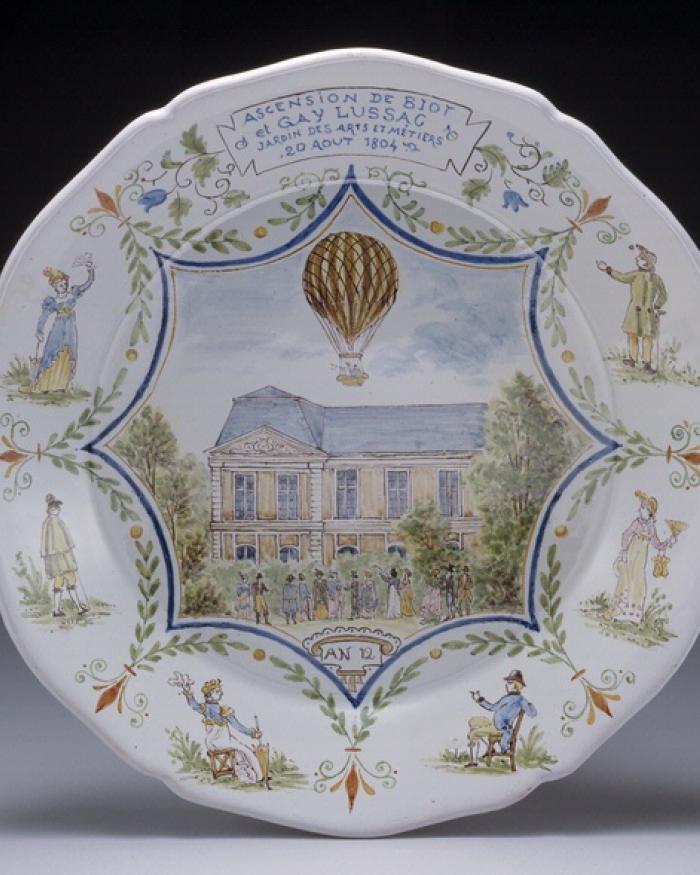 Balloonamania Ceramic Plate at Udvar-Hazy Center