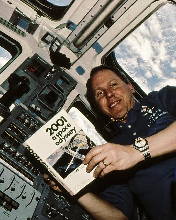 Tom Jones with <i>2001 A Space Odyssey</i> on Space Shuttle <i>Atlantis</i>