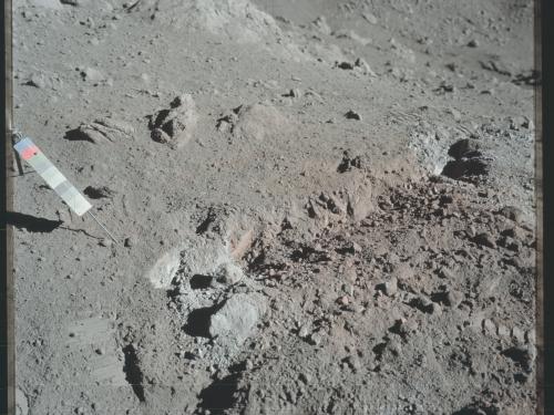 Apollo 17 Images Show Moon's Color 