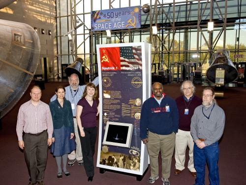 Sputnik Kiosk Staff