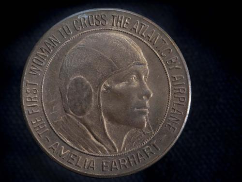 Amelia Earhart First Woman to Cross the Atlantic by Airplane Medal (Front)