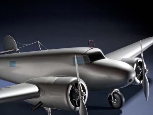 Lockheed 10-E Electra, 1:16 scale