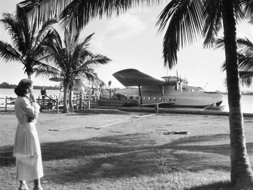 <em>China Clipper</em> in Hawaii