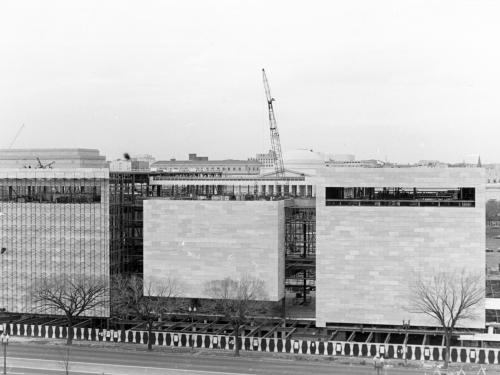 Construction of the National Air and Space Museum