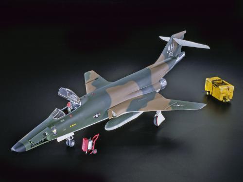 McDonnell RF-101 Voodoo model