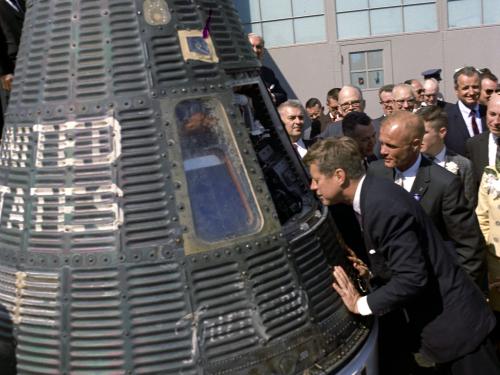 President Kennedy and John Glenn inspect Friendship 7.