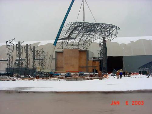 Udvar-Hazy Center Space Hangar trusses up!