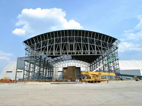 Udvar-Hazy Center Space Hanger going under cover