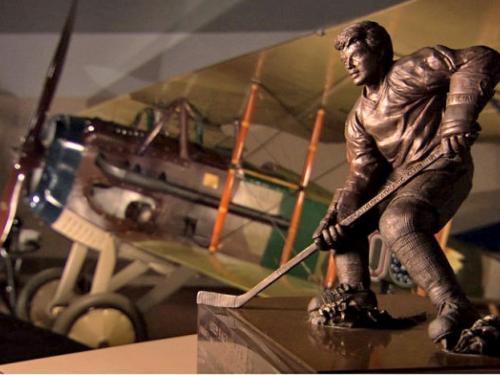 The Hobey Baker Award and the Spad XIII "Smith IV"