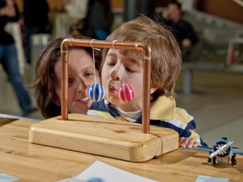 Science Experiment at the Udvar-Hazy Center