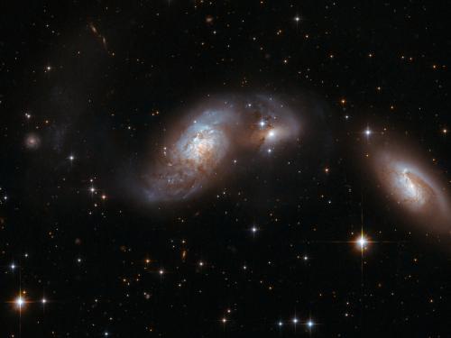 Hubble Interacting Galaxy IC 4687