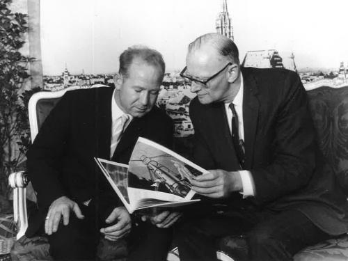 Arthur C. Clarke with Aleksei Leonov