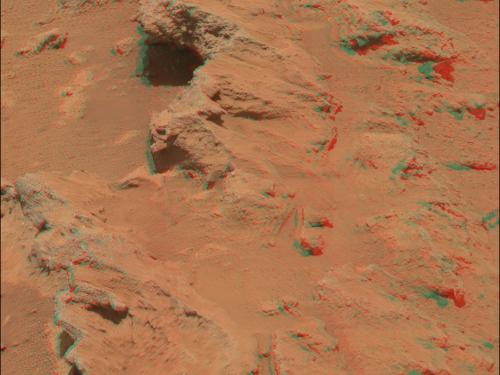 3D Anaglyph of Hottah outcrop on Mars