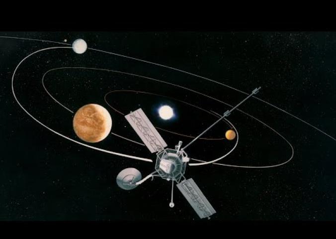 Video interview with curator about the Mariner 10 spacecraft and its accomplishments.