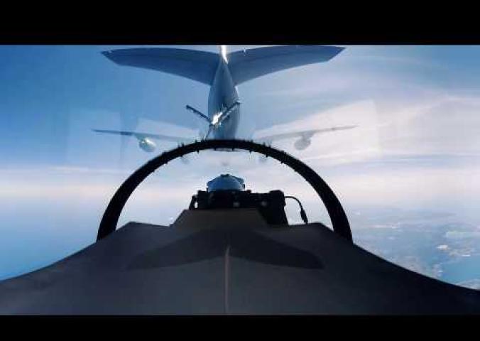 A 360 video of a F-16  aerial refueling 