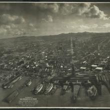 An aerial view of the city of San Francisco in ruins after an earthquake in 1906.