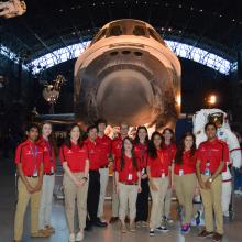 Explainers at the Udvar-Hazy Center