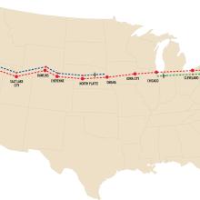 Map of the United States with four separate dotted lines representing four attempts of the first air mail flight between the East Coast and West Coast of the United States. Only one line, the red dotted line, shows a successful air mail flight between both coasts.