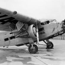 Ford 5-AT-B Tri-motor