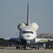 Space Shuttle "Enterprise" Taxis to Udvar-Hazy Center