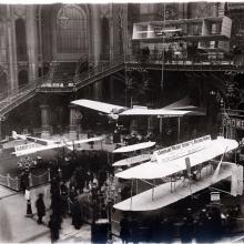 Salon I'Aéronautique in 1910