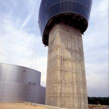 Udvar-Hazy Center Observation tower standing tall