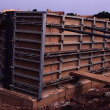 Forms for Udvar-Hazy Center thrust blocks in place