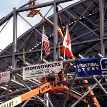 Final Udvar-Hazy Center truss section admired