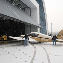 Piper Apache Is Moved into the Udvar-Hazy Center