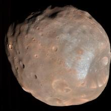 PIA10368: Phobos from 6,800 Kilometers (Color)