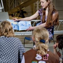 Story Time at the Steven F. Udvar-Hazy Center