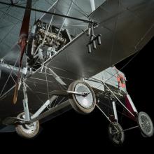 Wheels and metal framing under body of Voisin Type 8 aircraff