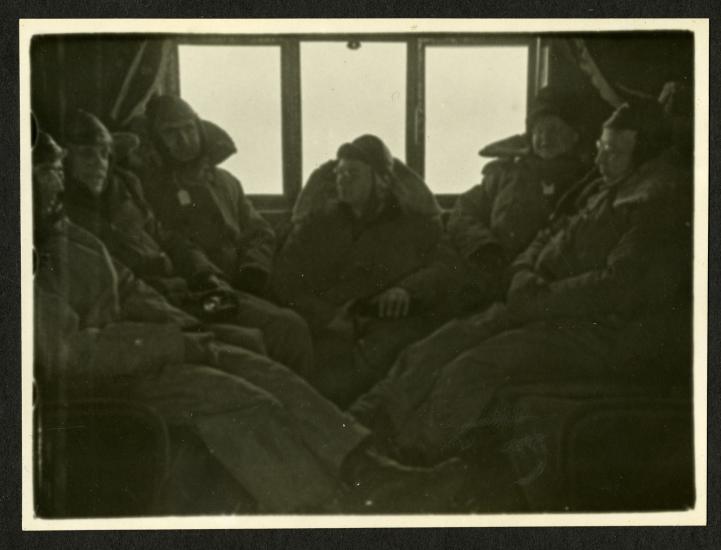 Totality approaches; solar eclipse observed from dirigible USS Los Angeles, off the east coast of the United States. (Smithsonian Institution Archives, Accession 90-105, Science Service Records, Image No. SIA2017-003776.)