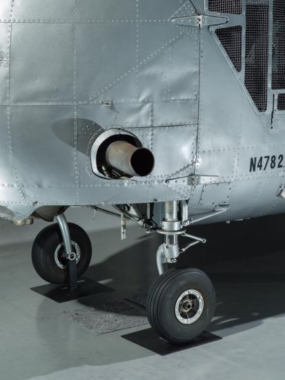 View of landing gear and a valve of a helicopter. 