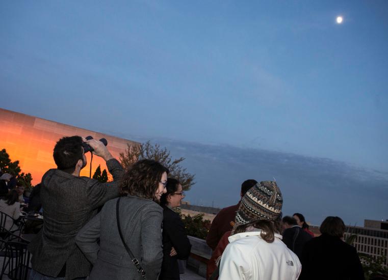 Observing the Moon at Museum Moonshine