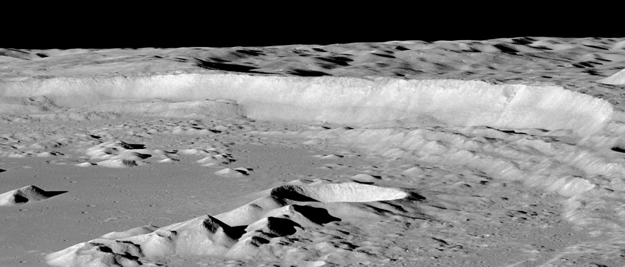 Large cliff on the Moon that makes up part of the outer section of a crater.