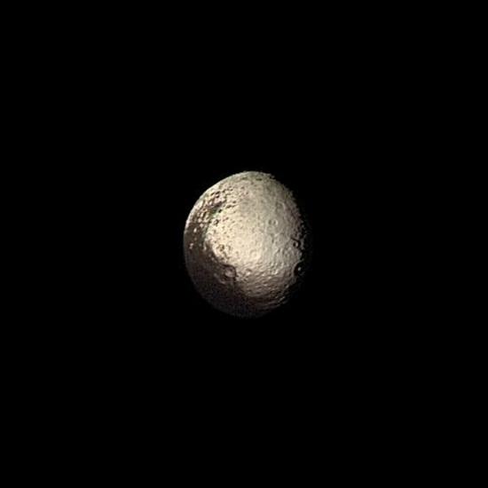 Iapetus Bright and Dark Terrains