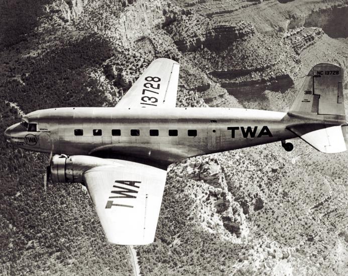 TWA Douglas DC-2