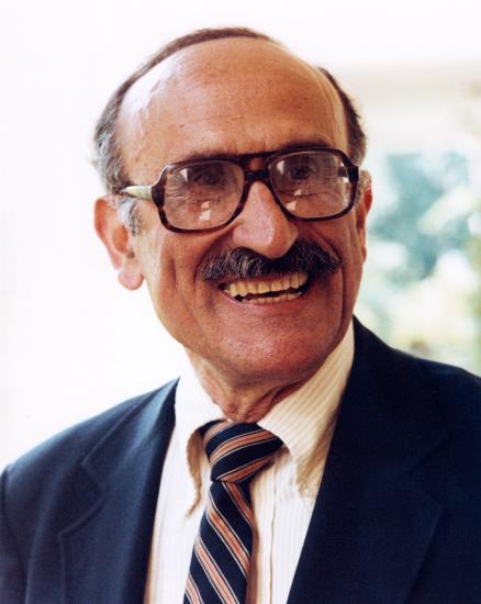 Alfred Kahn