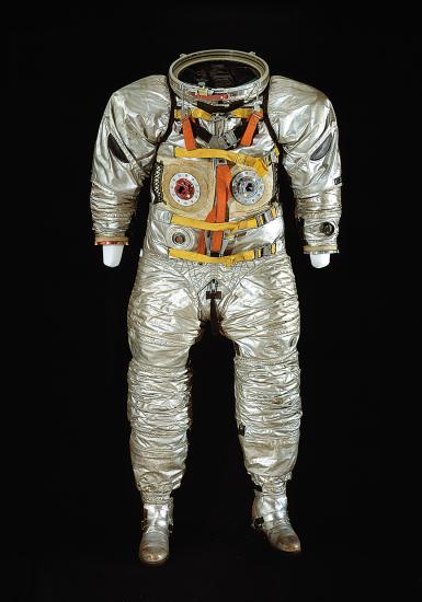 A4-H Apollo developmental suit at the Udvar-Hazy Center