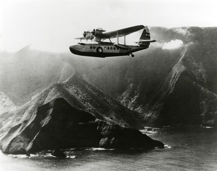 Inter-Island Airways S-43 in Flight