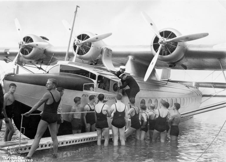 Pan American Clipper Arrives in Hawaii