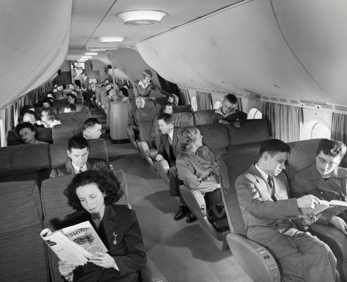 Boeing 377 Stratocruiser Seating